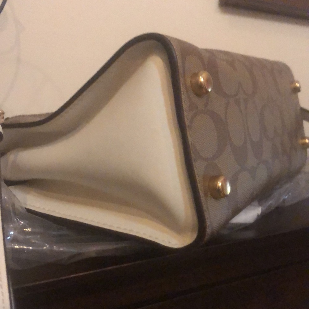 NWOT Coach - Picture 9 of 14